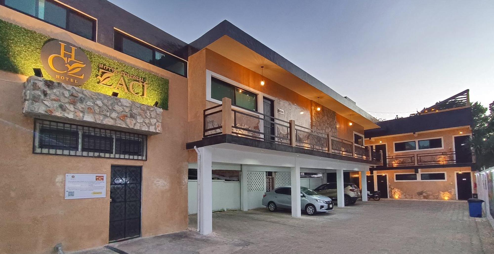 ואיאדוליד Habitaciones Colonial Zaci מראה חיצוני תמונה